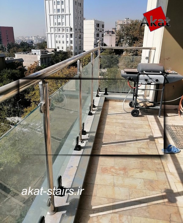 نرده شیشه ای اسکوئر لاین اسپیگات