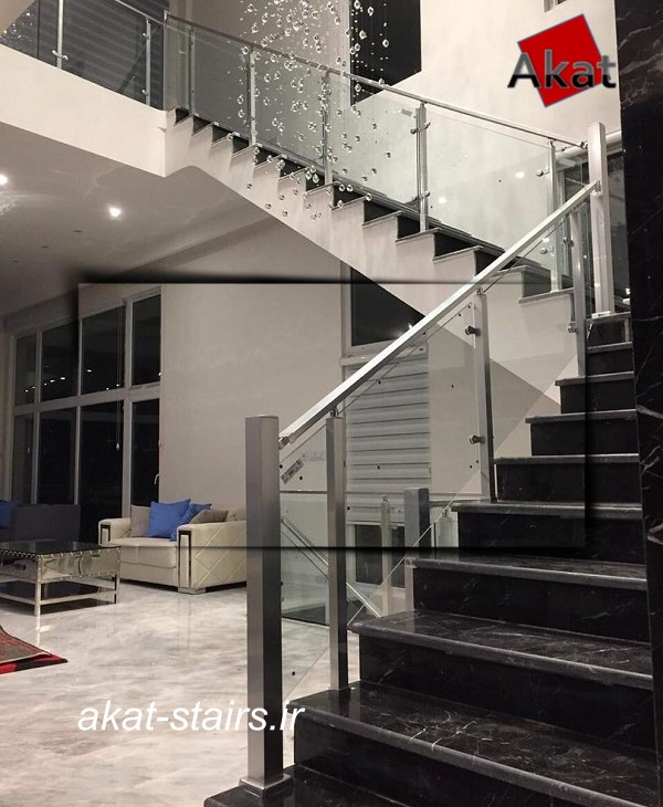 نرده شیشه ای با پایه آلومینیوم راه پله