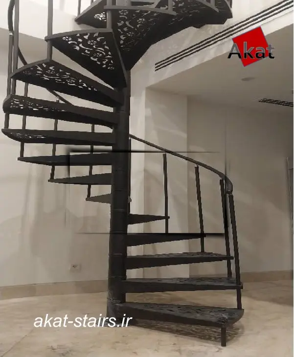 پله گرد آهنی
